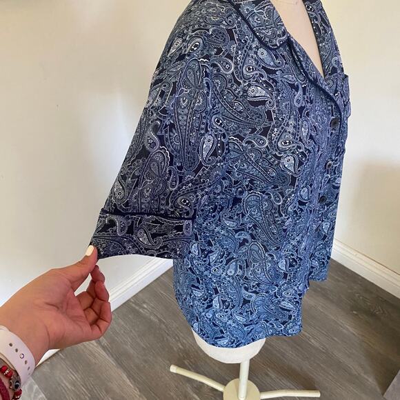 Michael Kors Blue Floral Women's Shortsleeve Button-up  Blouse Medium - Picture 5 of 7